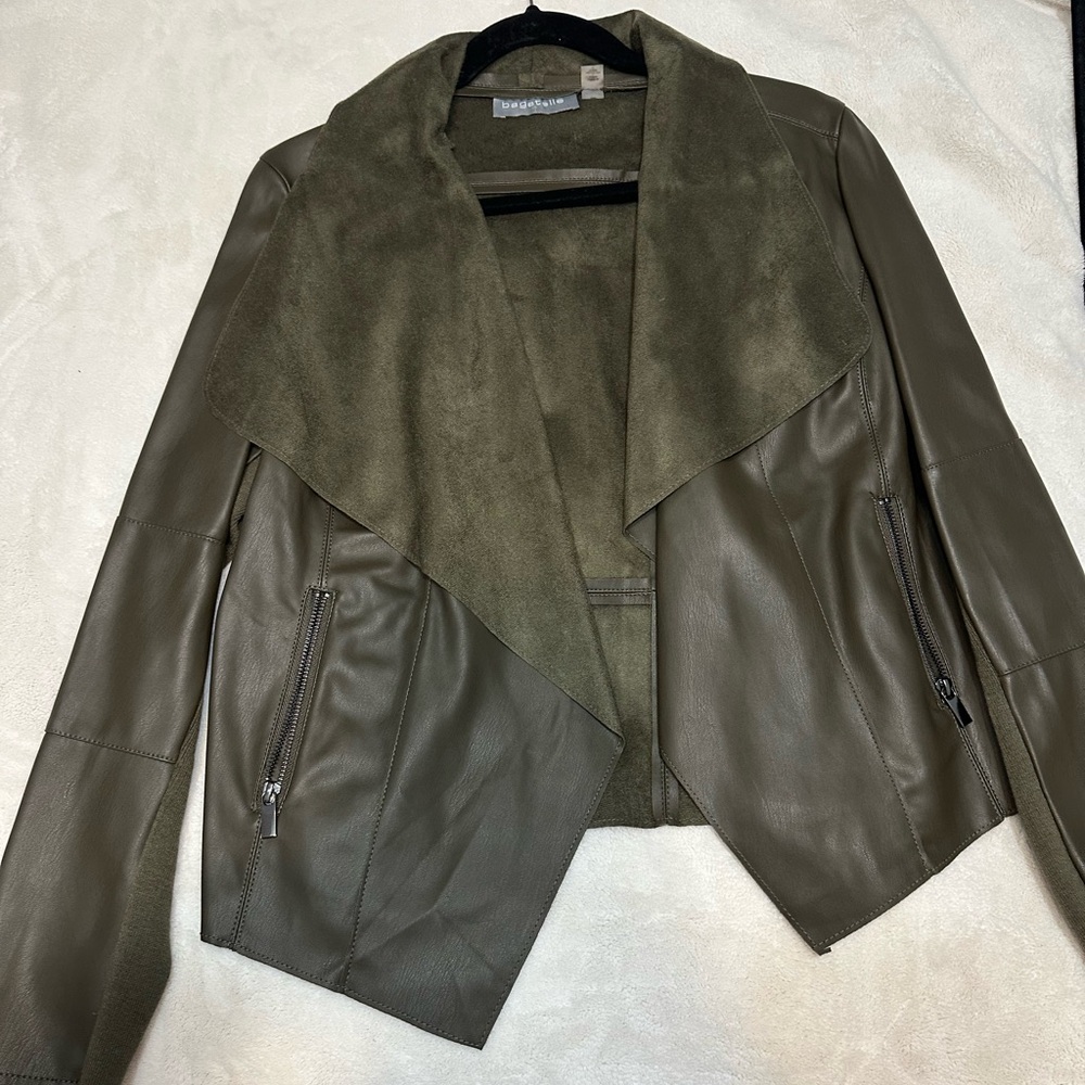 NWOT BAGATELLE OLIVE GREEN MOTORCYCLE JACKET LARGE